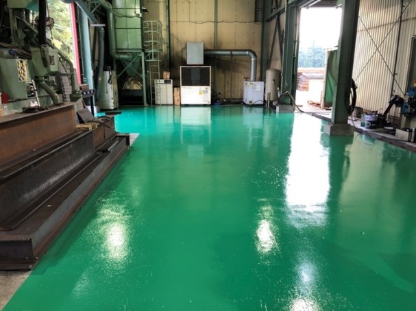 油まみれの床を塗装した事例｜静岡スマートファクトリ―.com